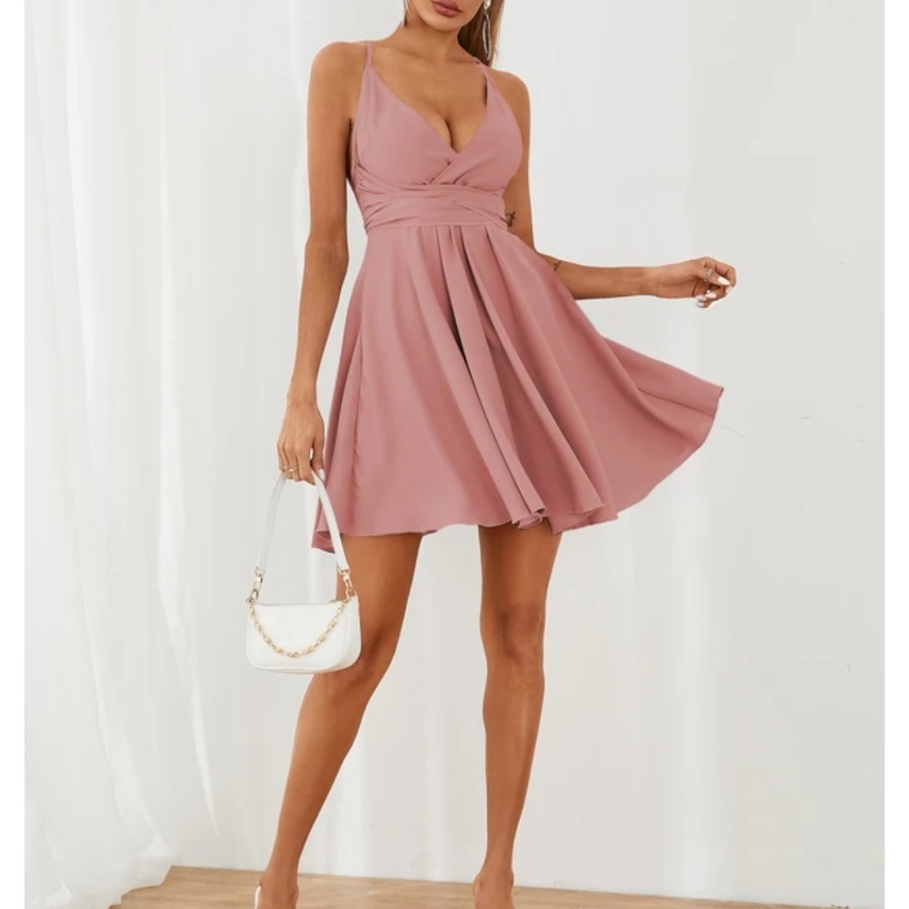Cute pink dress!